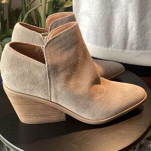 Women's Tan Suede Ankle Boots